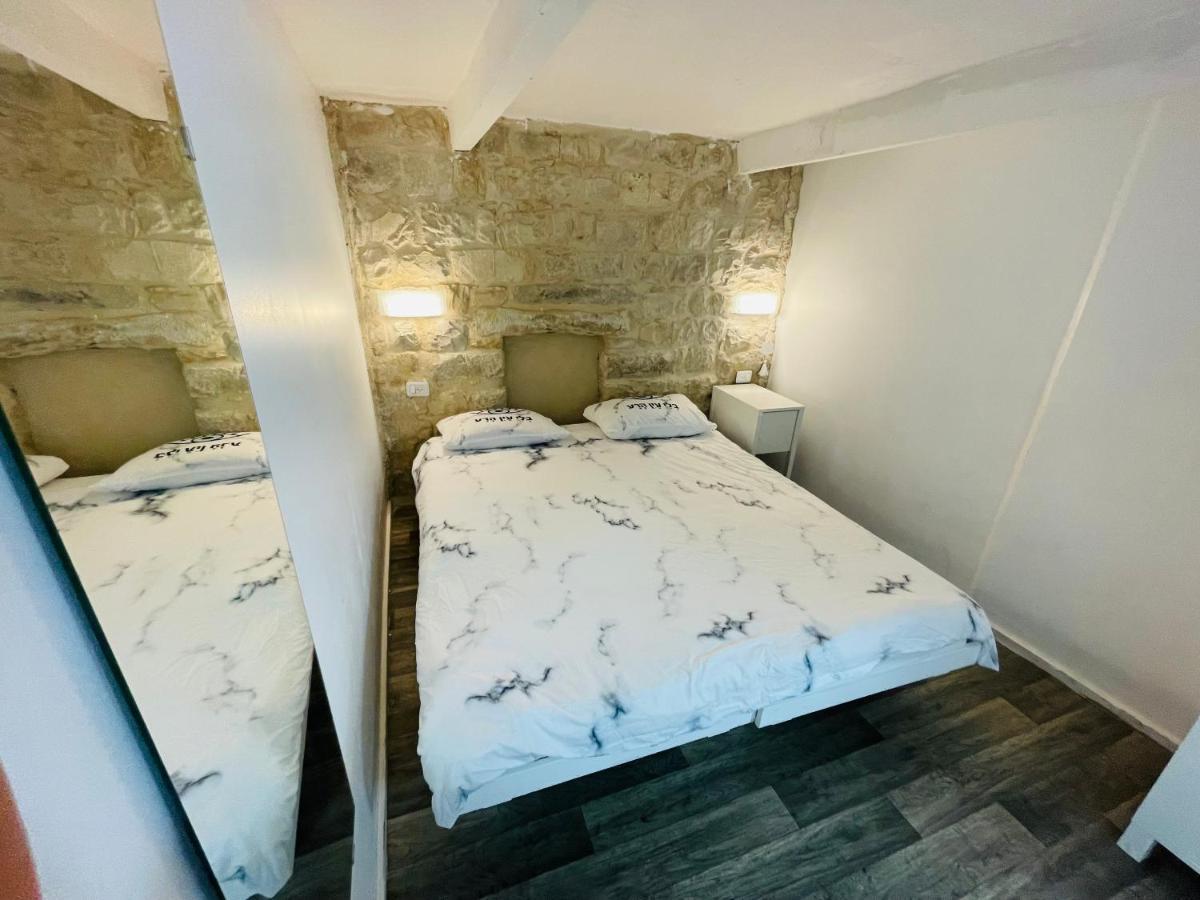Zimmer In Old City Rosh Pinna Bagian luar foto