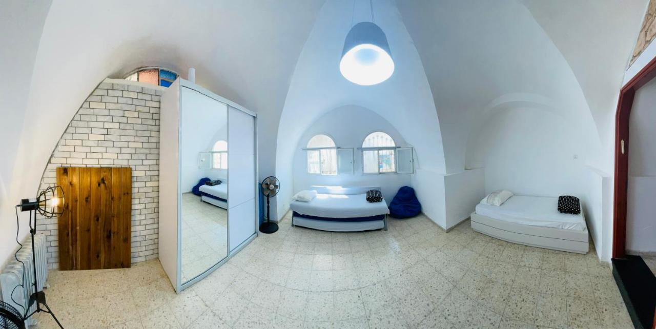 Zimmer In Old City Rosh Pinna Bagian luar foto